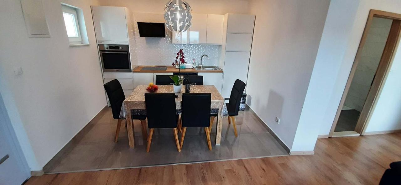Penthaus Apartment N&M 巴什卡沃达 外观 照片